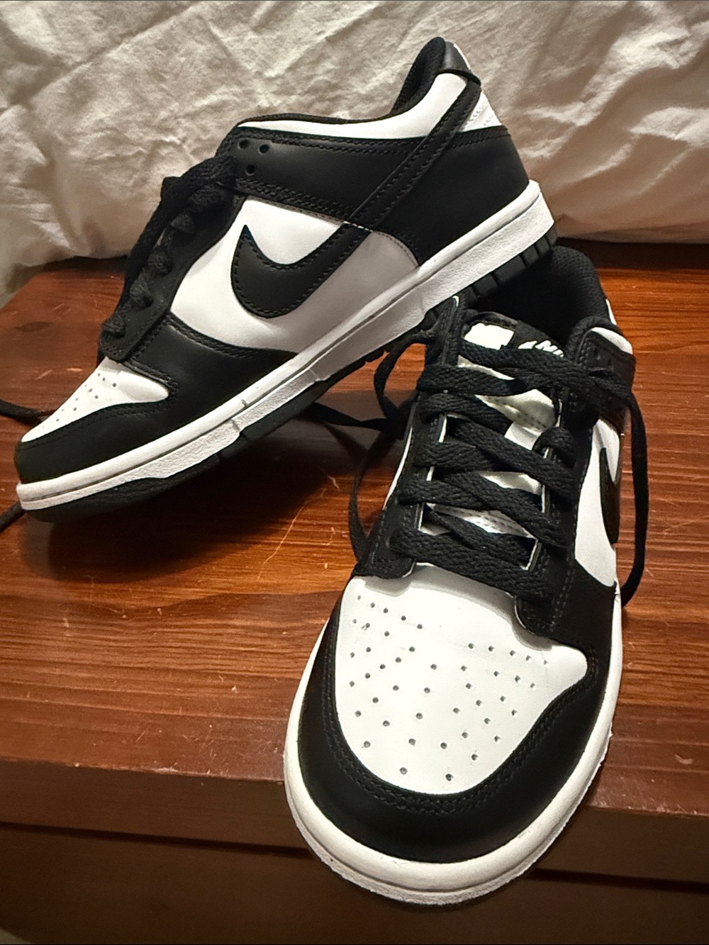Nike Men’s Black & White Low-Top Sneaker Pair